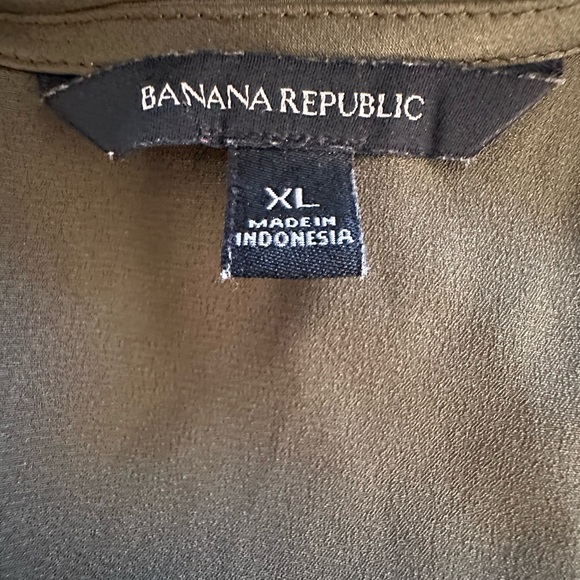 Banana Republic women’s olive green blouse size XL - Picture 2 of 5